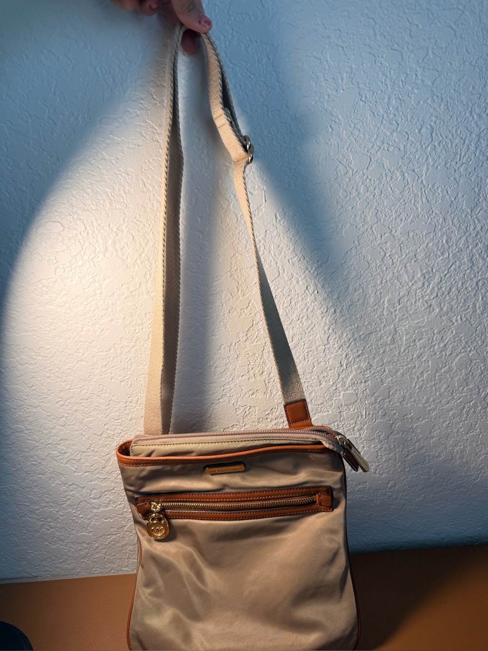 MICHAEL KORS Kempton Tan Nylon w/Leather Detail Zip Close Crossbody Bag